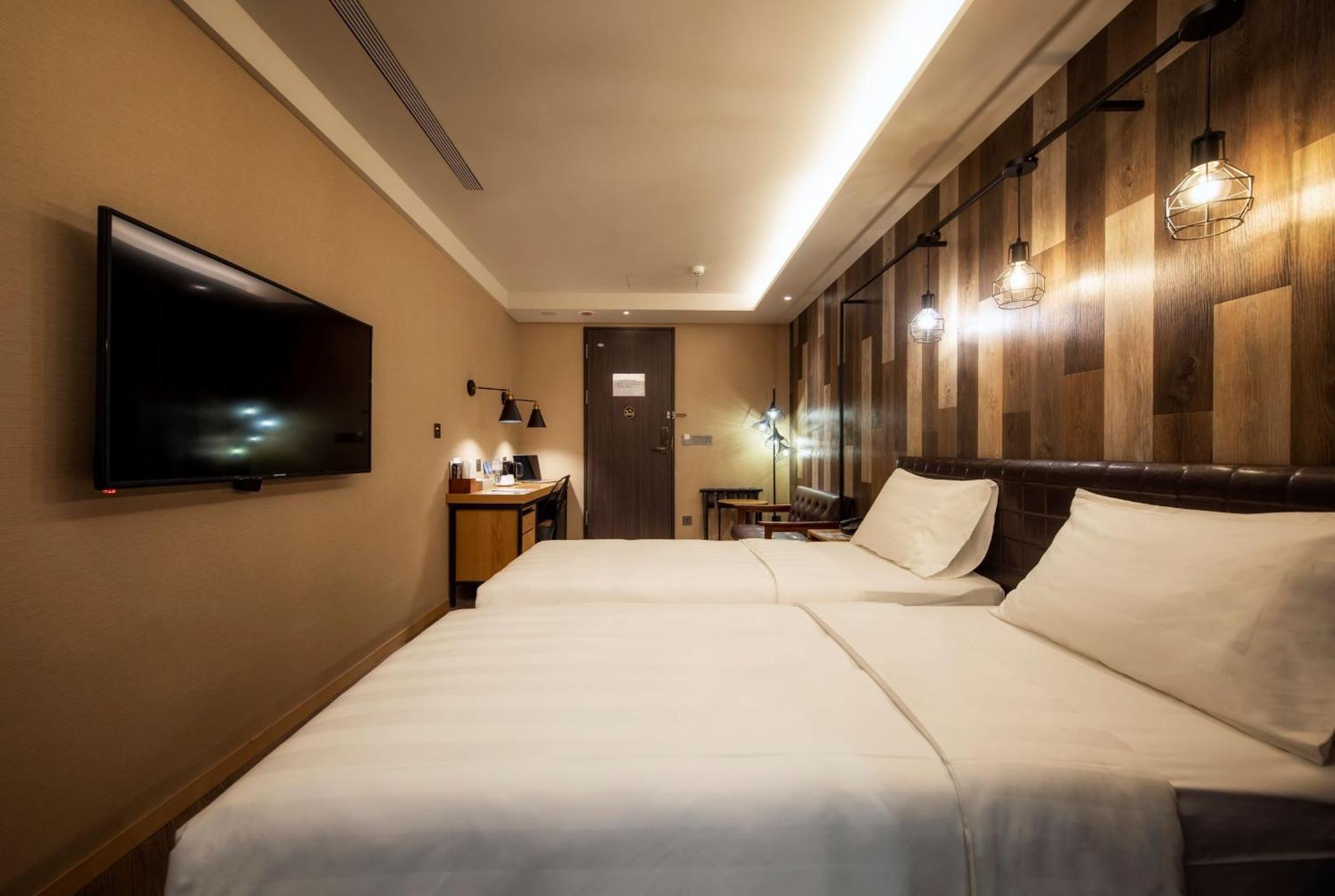 City Suites - Beimen Tajpej Szoba fotó